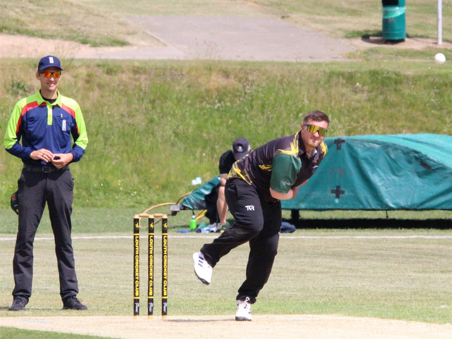 Lincolnshire v Hertfordshire, NCCA T20 Group 2 match, held at Louth CC on 31/05/2026 .
The Lincolnshire Captain, Nic Keast bowling.