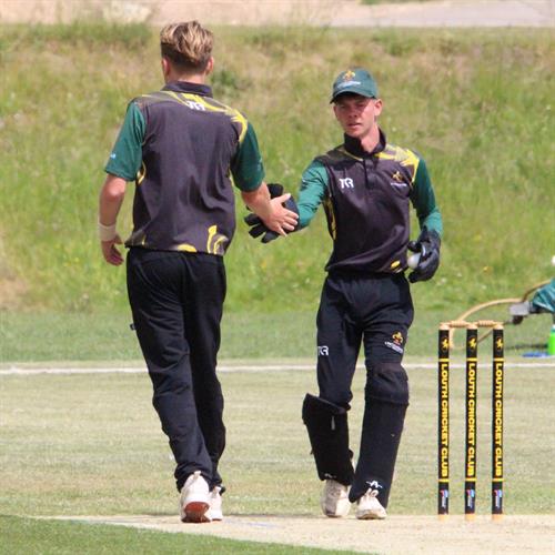 Lincolnshire v Hertfordshire, NCCA T20 Group 2 match, held at Louth CC on 31/05/2026 .
Caught behind, Matty Mills (left) takes the wicket, Finn Brookes (right) takes the catch.